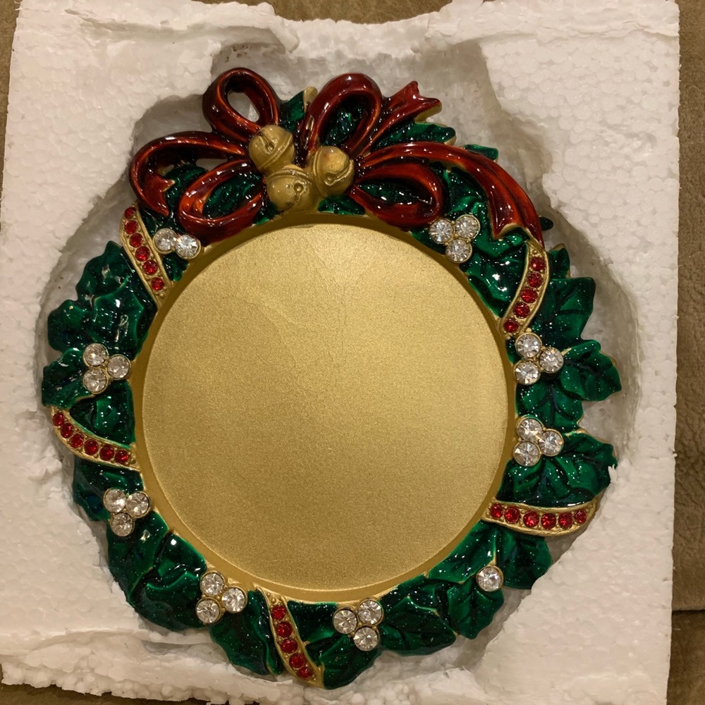 Bombay Holiday Candle base/holder